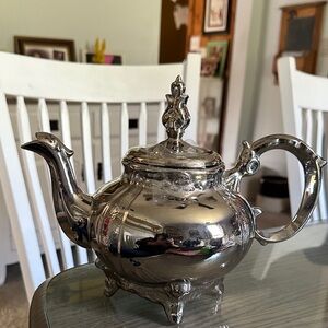Vintage silver plated, Elegant  Teapot
